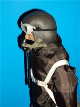 Preview: 1/4.5 russischer Pilot Preview: 1/4.5 russischer Pilot