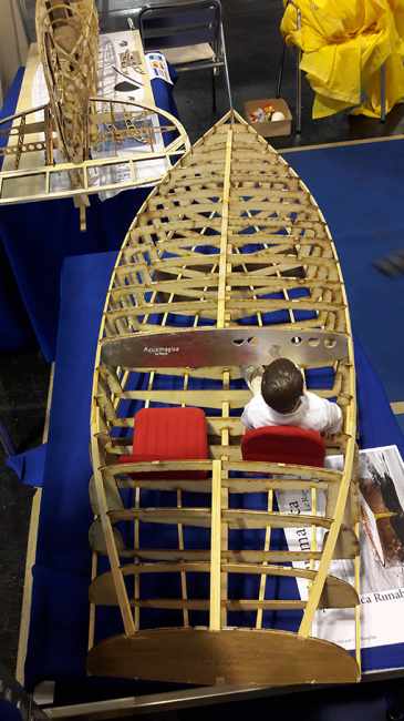 Preview: Le Rayol "Aquamagica" Rennboot / Runabout 1200 mm Preview: Le Rayol "Aquamagica" Rennboot / Runabout 1200 mm