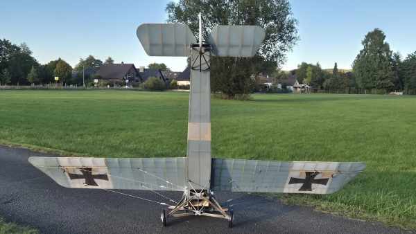 Fokker Fok. E III scale model kit in 1/3 scale