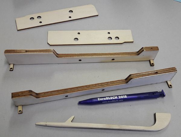 Radarantenne, Aussenlastträger, Pitotrohr KIT