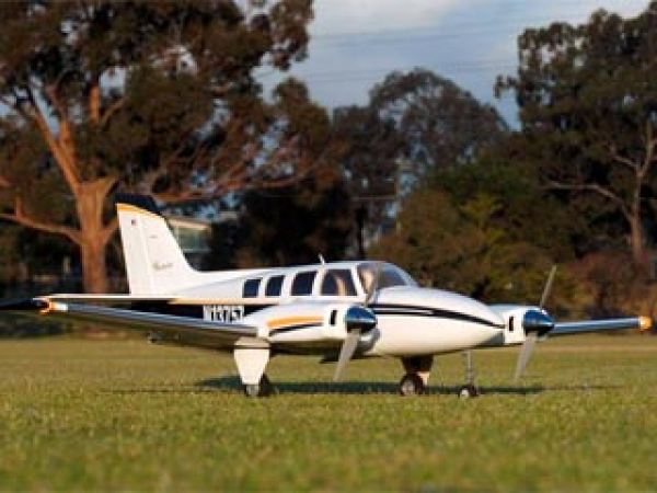 Beech_Baron Marutaka Bauplan