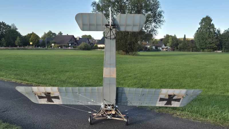 Fokker Fok. E III scale model kit in 1/3 scale